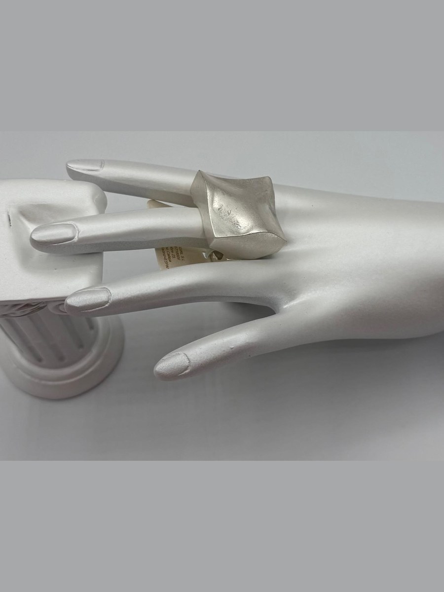 Anillo Bijou en Modelo 1
