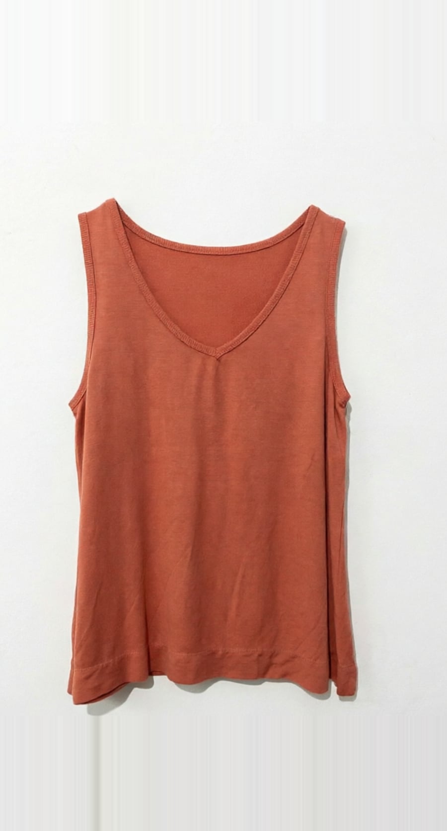 Camiseta Vega en Teja