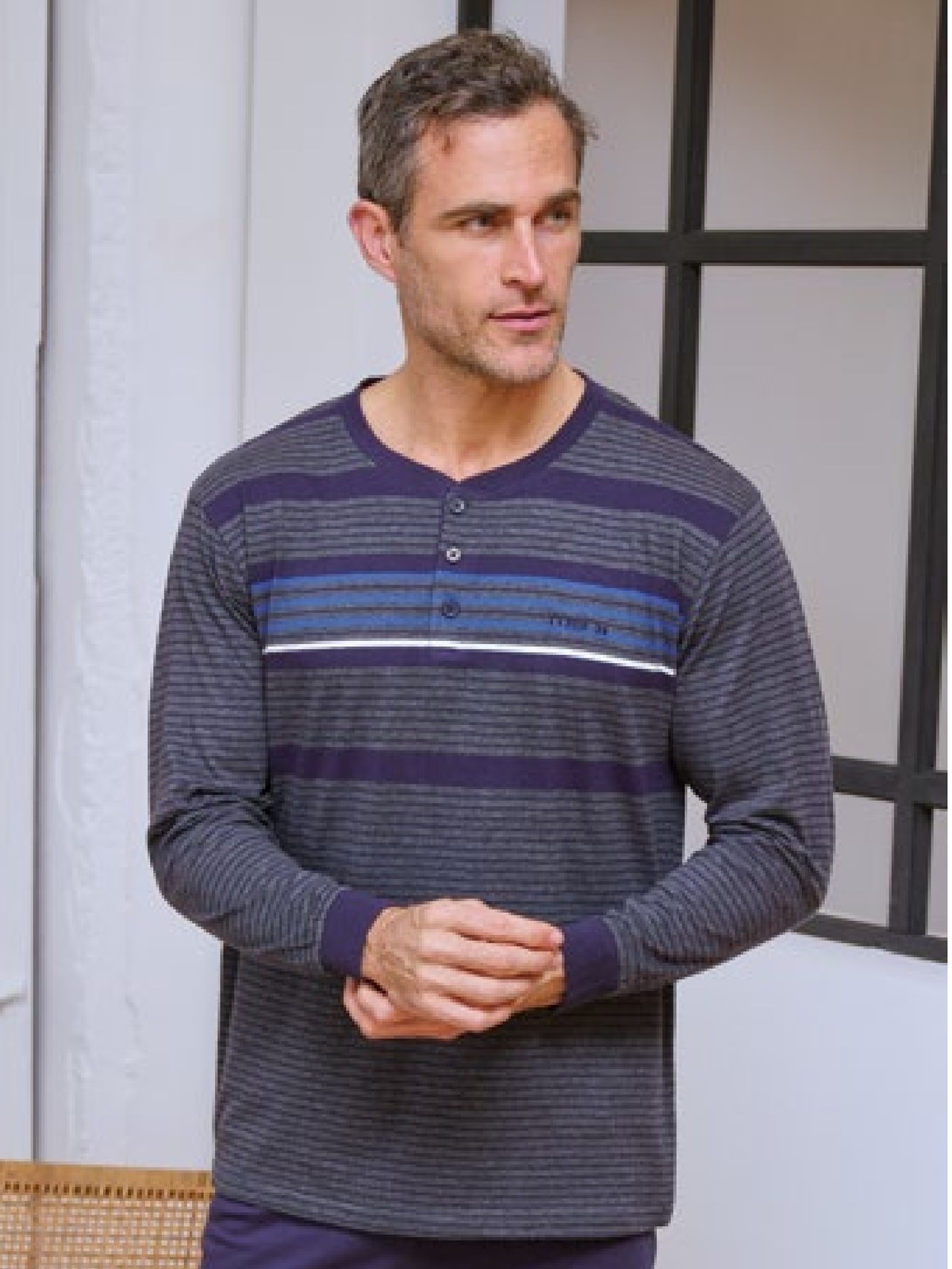 Pijama de hombre Pol de Muslher, rayas grises y azules