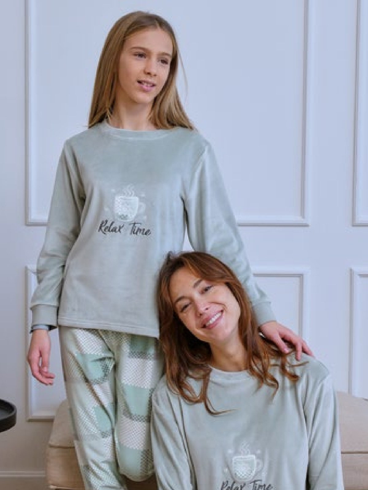 Pijama de niña Relax Time de Muslher, en verde salvia