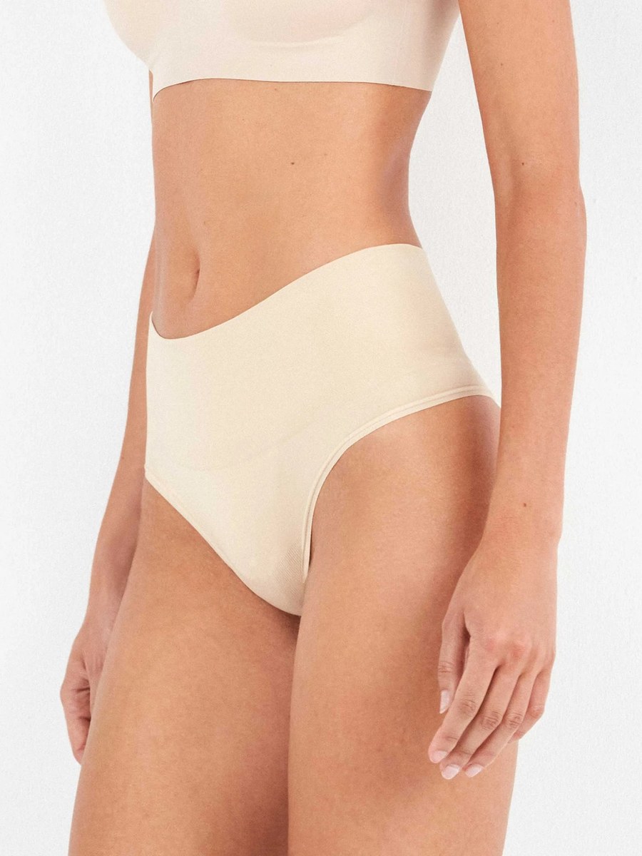 Tanga alto sin costuras con efecto control en cintura Gisela 1/0231 en Piel