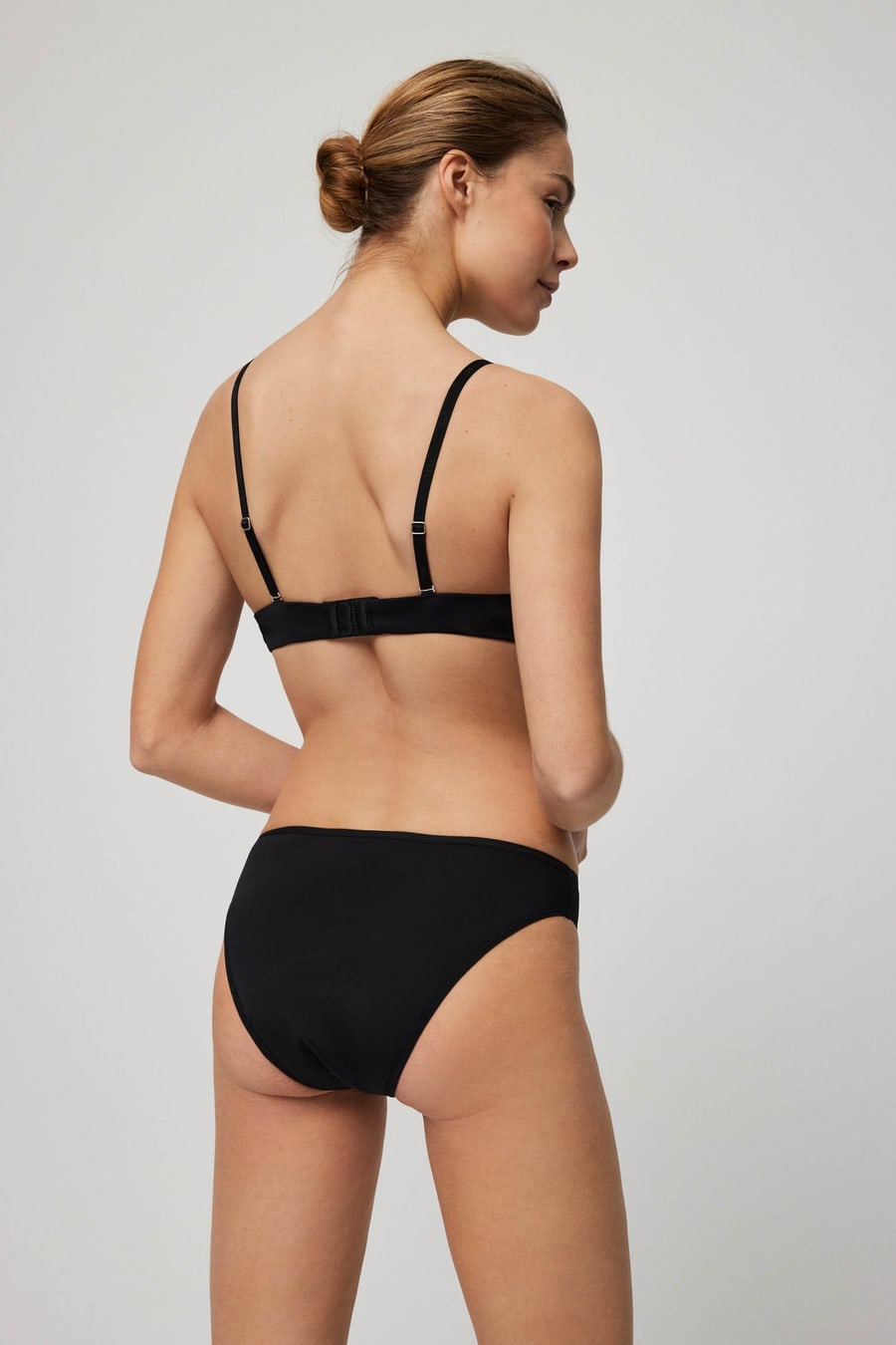 Braga menstrual mini Ysabel Mora 19692 en Negro